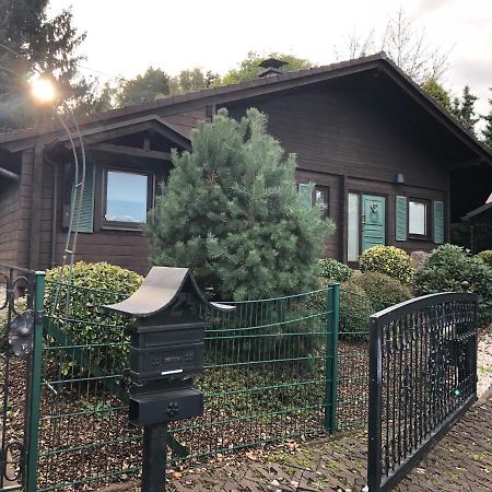 Gemütliches Holzhaus in idyllischer Lage Ruppichteroth Exterior foto