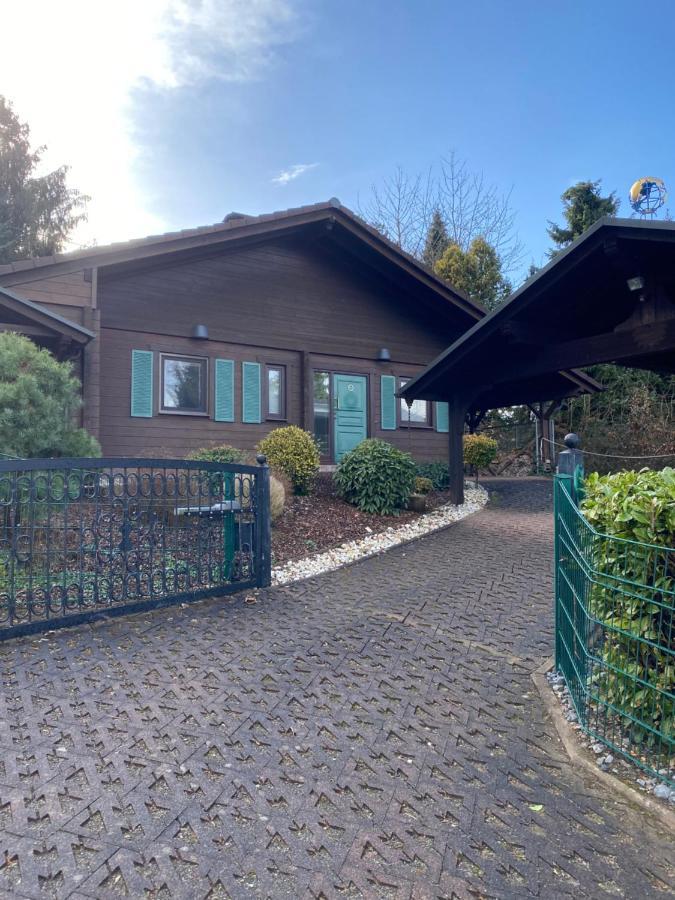 Gemütliches Holzhaus in idyllischer Lage Ruppichteroth Exterior foto