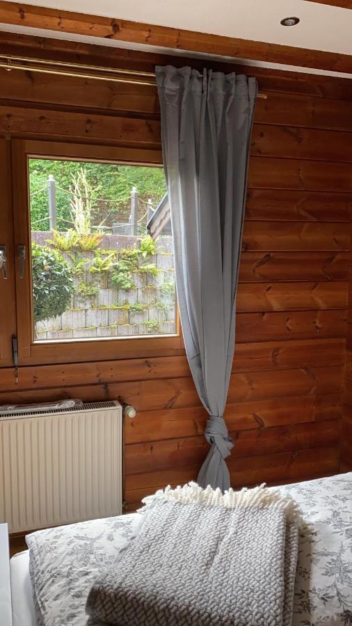 Gemütliches Holzhaus in idyllischer Lage Ruppichteroth Exterior foto
